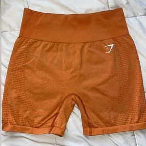 GYMSHARK VITAL SEAMLESS 2.0 SHORTS APRICOT
ORANGE MARL.